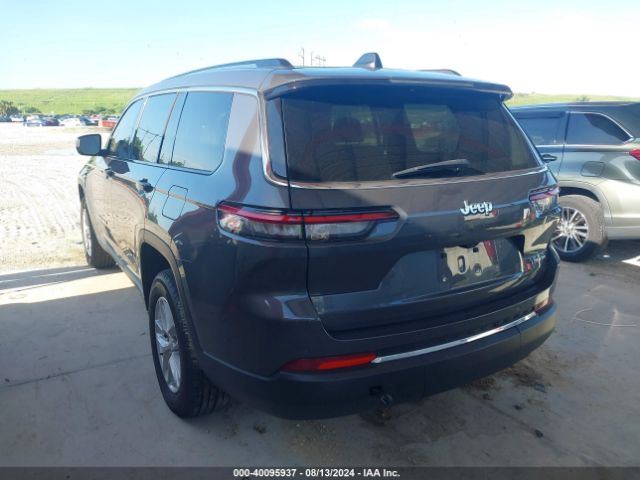 1C4RJJAG5P8836355 Jeep Grand Cherokee L Laredo 4x2