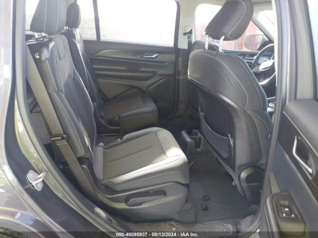 1C4RJJAG5P8836355 Jeep Grand Cherokee L Laredo 4x2