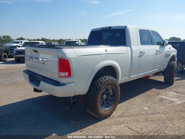 RAM 2500 Limited Mega Cab 4x4 6'4 Box 2017 3C6UR5PL9HG583753 Image 4