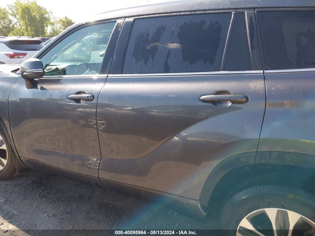 Toyota Highlander Xle 2024 5TDKDRBH1RS546241 Image 15