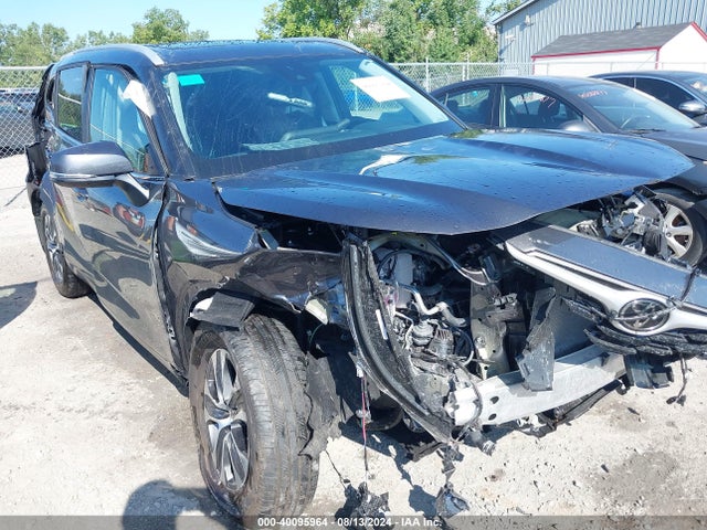 Toyota Highlander Xle 2024 5TDKDRBH1RS546241 Image 6