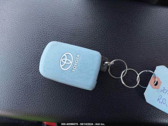JTMRJREV9GD047737 Toyota Rav4 Hybrid Xle