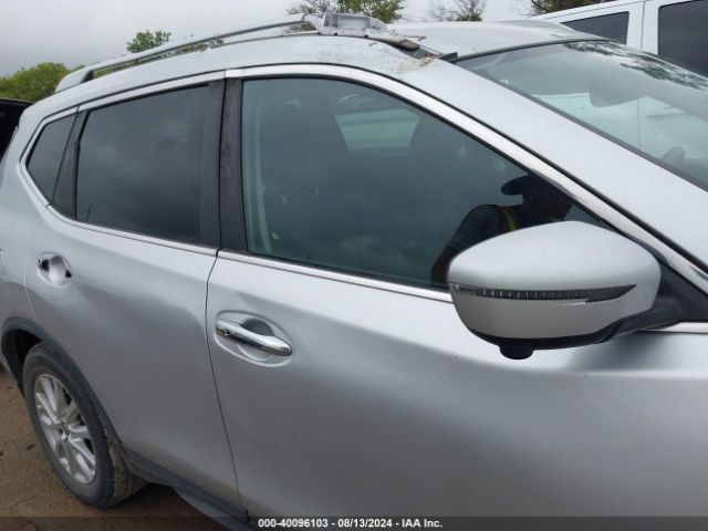 KNMAT2MV9HP587671 Nissan ROGUE SV