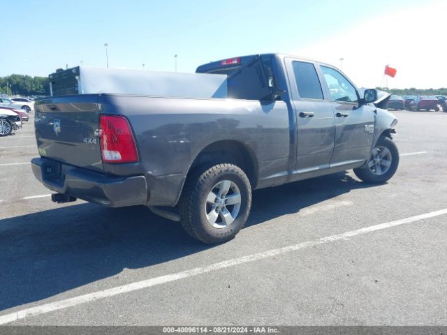 1C6RR7FG4KS622108 RAM 1500 Classic Express Quad Cab 4x4 6'4 Box