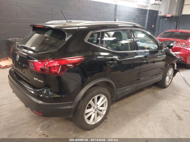 JN1BJ1CR8KW334074 Nissan Rogue Sport Sv