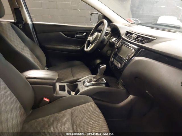 JN1BJ1CR8KW334074 Nissan Rogue Sport Sv