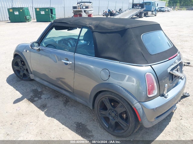 2006 MINI COOPER S WMWRH33556TK57555 Photo 2