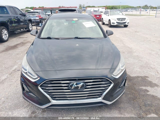 Hyundai SONATA SE 2018 5NPE24AF1JH706392 Image 11