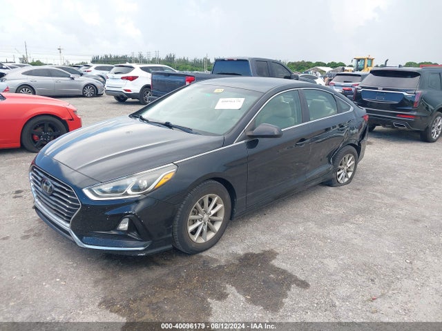 Hyundai SONATA SE 2018 5NPE24AF1JH706392 Image 2