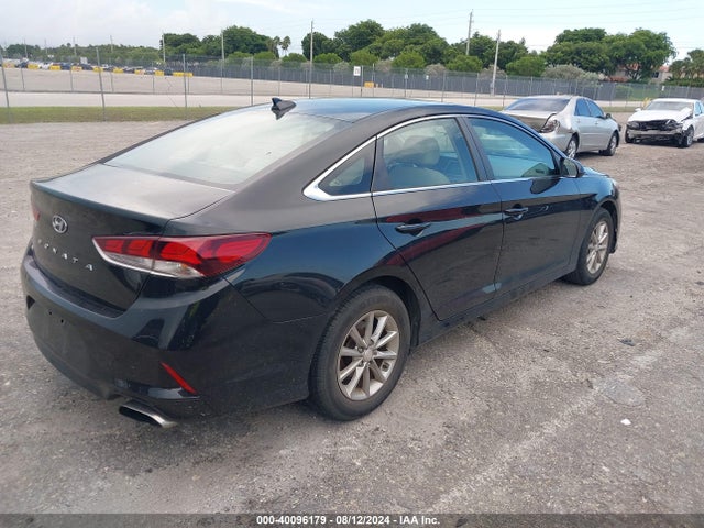 Hyundai SONATA SE 2018 5NPE24AF1JH706392 Image 4
