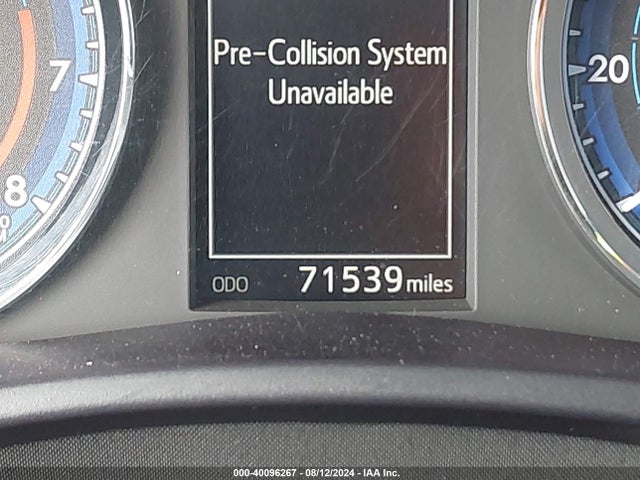 Toyota COROLLA SE 2017 5YFBURHE6HP630611 Image 16