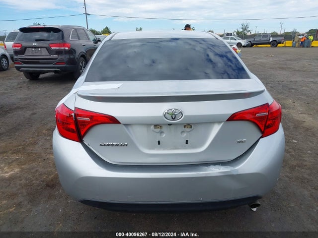 Toyota COROLLA SE 2017 5YFBURHE6HP630611 Image 17
