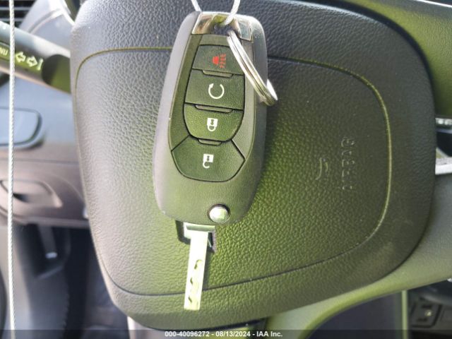 3GNCJKSB1LL307082 Chevrolet Trax Fwd Ls