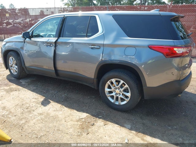 Chevrolet Traverse Ls 2019 1GNERFKW3KJ179493 Image 3