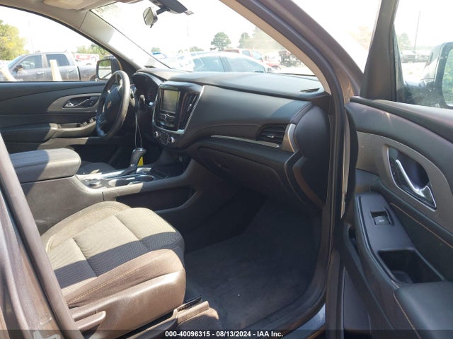 Chevrolet Traverse Ls 2019 1GNERFKW3KJ179493 Image 5