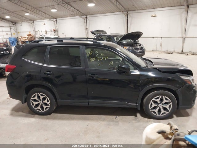 JF2SKAJC1MH452887 Subaru Forester Premium