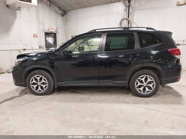 JF2SKAJC1MH452887 Subaru Forester Premium