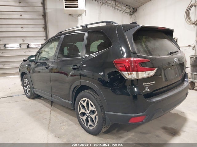 JF2SKAJC1MH452887 Subaru Forester Premium