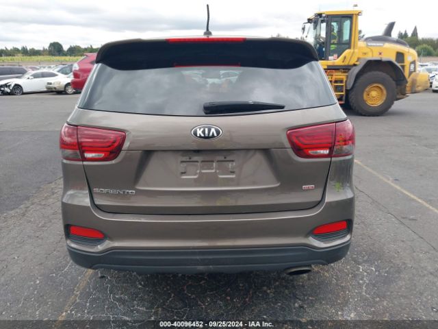 5XYPGDA39KG538395 KIA Sorento 2.4l Lx