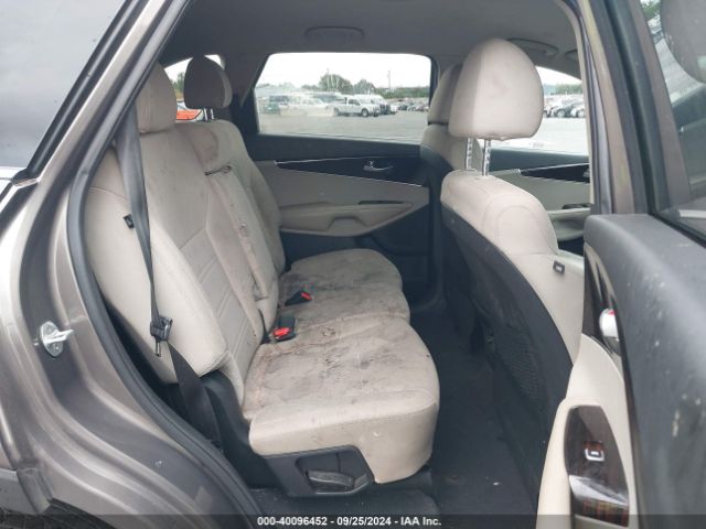 5XYPGDA39KG538395 KIA Sorento 2.4l Lx
