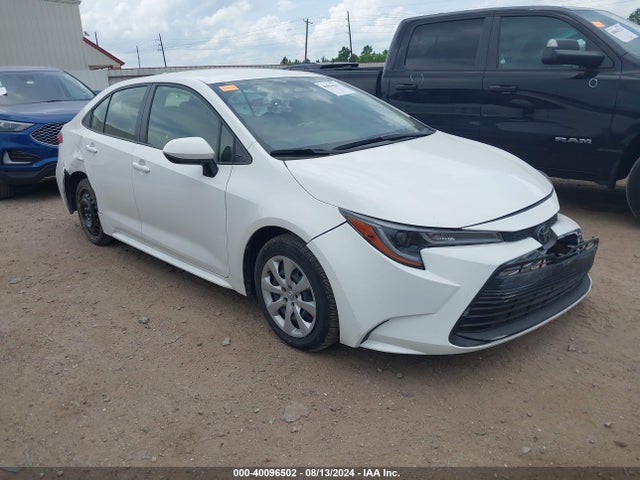 Toyota COROLLA LE 2023 JTDB4MEE7PJ005824 Image 1