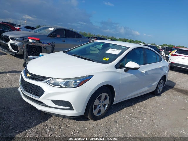 Chevrolet Cruze Ls Auto 2018 1G1BC5SM1J7220892 Image 2