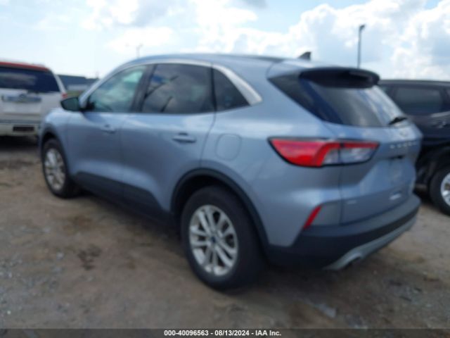 1FMCU9G67NUB92383 Ford ESCAPE SE