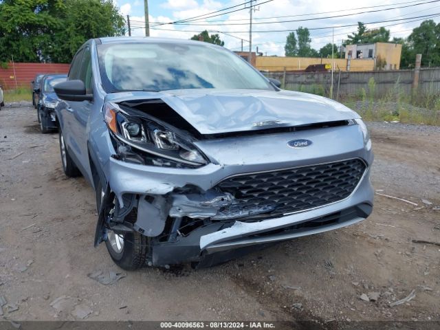 1FMCU9G67NUB92383 Ford ESCAPE SE