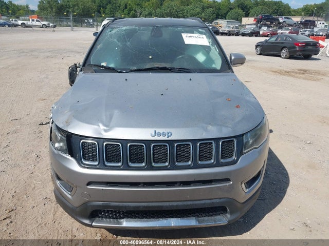 3C4NJDCB5KT638452 Jeep Compass Limited 4x4