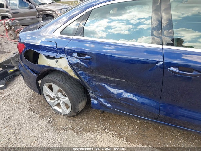 Audi A3 Premium Plus 2023 WAUHUDGY8PA129941 Image 6