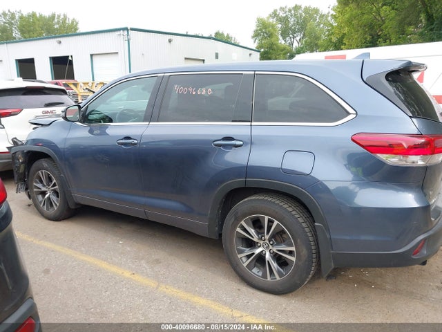 Toyota Highlander Le Plus 2017 5TDBZRFH6HS401593 Image 14