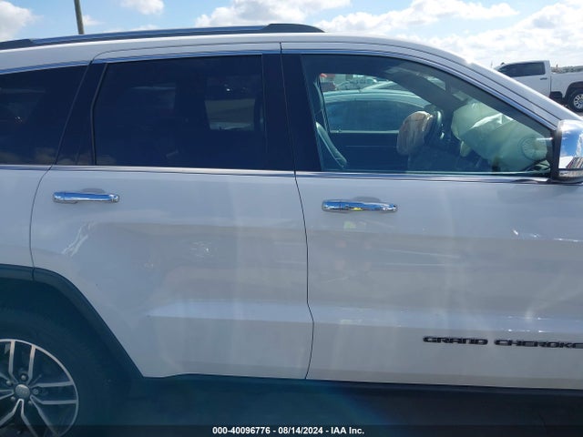 1C4RJEBG4JC353546 Jeep Grand Cherokee Limited 4x2