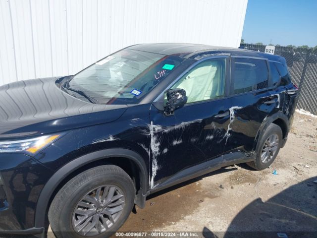 JN8AT3AA2MW005504 Nissan Rogue S Fwd