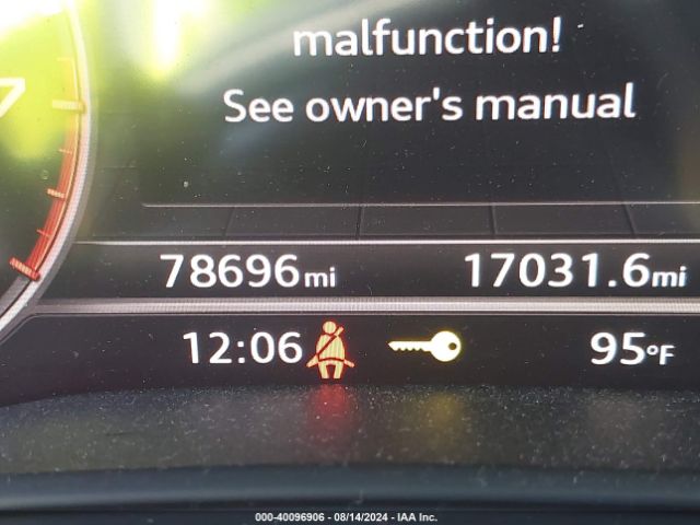WA1BNAFY3J2008574 Audi Q5 2.0t Premium/2.0t Tech Premium