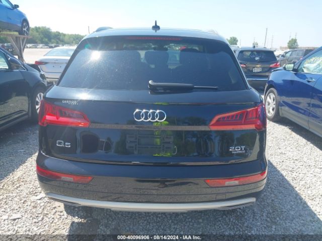 WA1BNAFY3J2008574 Audi Q5 2.0t Premium/2.0t Tech Premium
