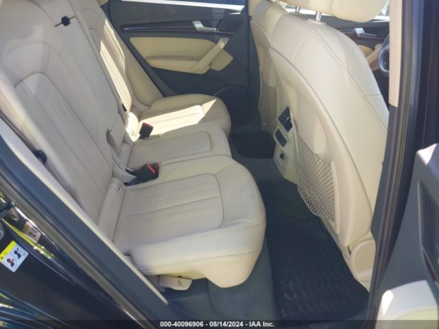 WA1BNAFY3J2008574 Audi Q5 2.0t Premium/2.0t Tech Premium