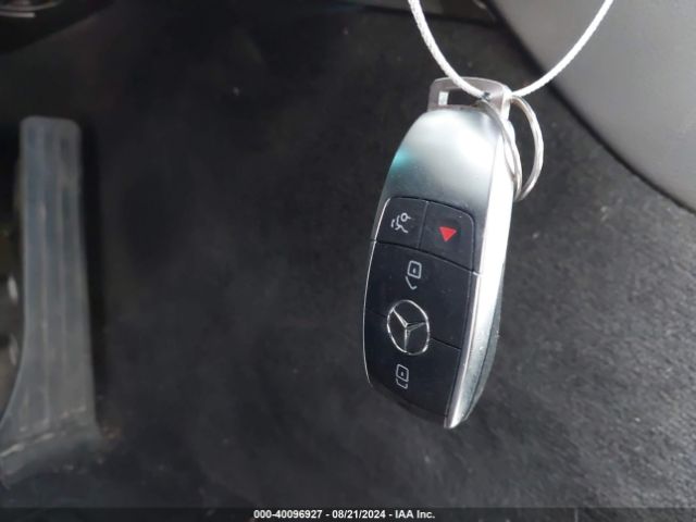 W1KWF8DB6MR633645 Mercedes-Benz C 300 Sedan
