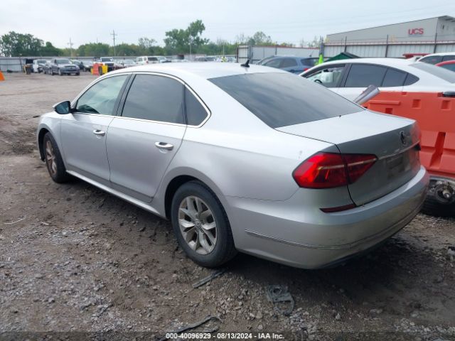 1VWAT7A34GC042870 Volkswagen Passat 1.8t S