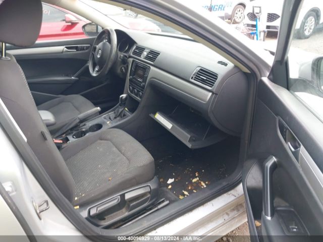 1VWAT7A34GC042870 Volkswagen Passat 1.8t S