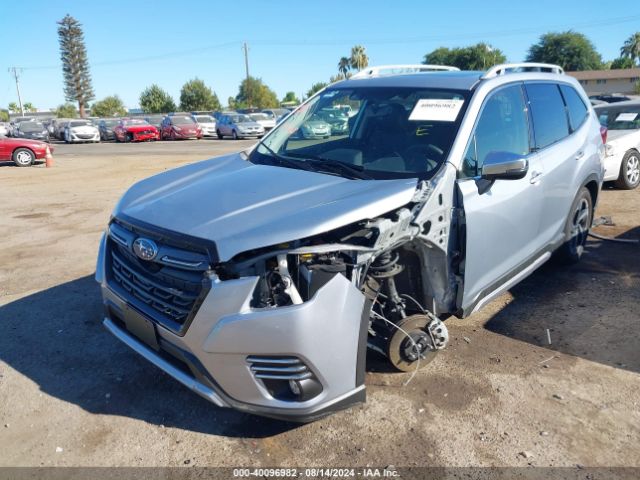 JF2SKAMC4RH402732 Subaru Forester Touring