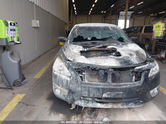 Nissan Altima 2.5 S 2015 1N4AL3AP1FC136742 Image 15