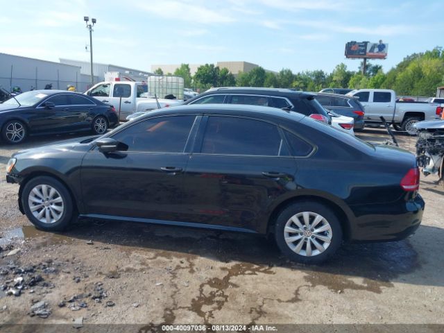 1VWAT7A38FC053143 Volkswagen Passat 1.8t Wolfsburg Edition