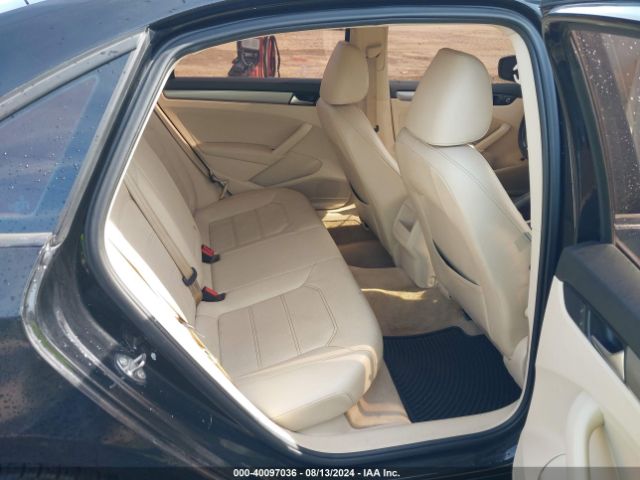 1VWAT7A38FC053143 Volkswagen Passat 1.8t Wolfsburg Edition