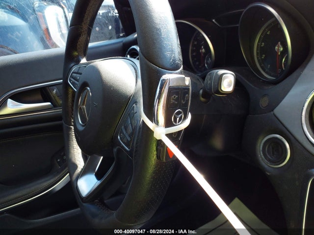 WDDSJ4EB5HN467264 Mercedes-Benz CLA 250