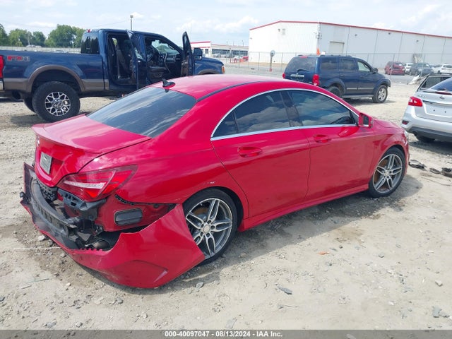 WDDSJ4EB5HN467264 Mercedes-Benz CLA 250