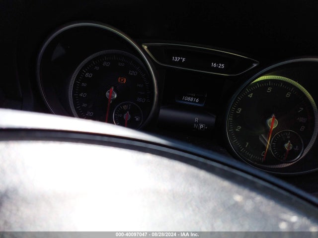 WDDSJ4EB5HN467264 Mercedes-Benz CLA 250