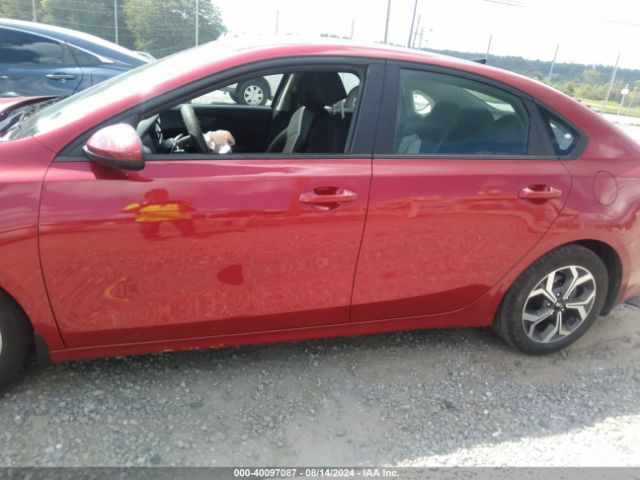 3KPF24AD9KE111105 KIA Forte Lxs