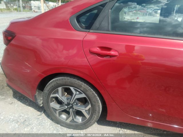 3KPF24AD9KE111105 KIA Forte Lxs
