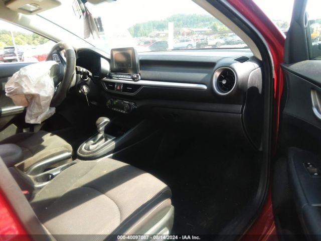 3KPF24AD9KE111105 KIA Forte Lxs