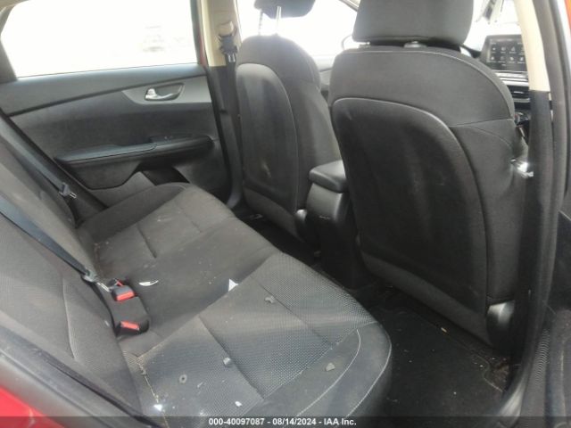 3KPF24AD9KE111105 KIA Forte Lxs